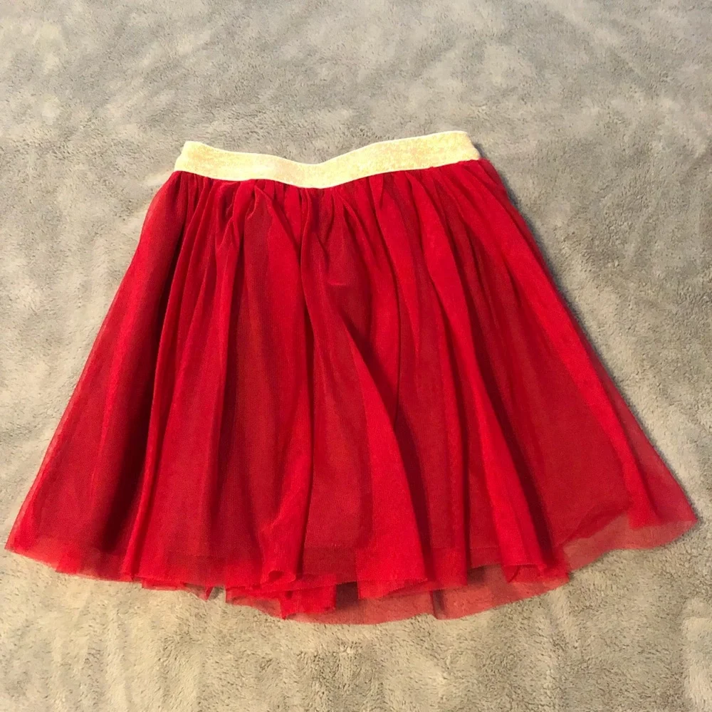 Gymboree girls soft red tulle skirt - size 4